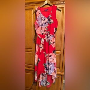 Apt 9 sleeves high low dress in excellent condition